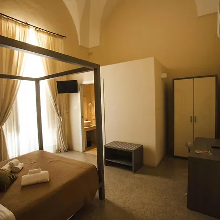 4 Balconi Rooms-boutique Oda ve Kahvaltı Lecce