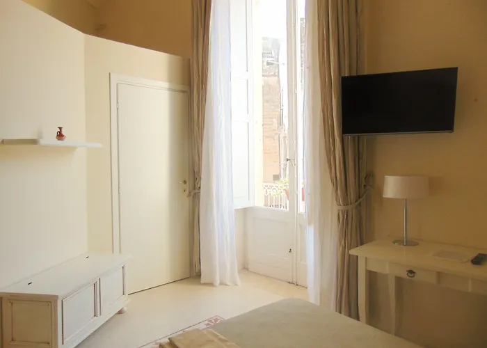 Couette-café 4 Balconi Rooms-boutique 3*