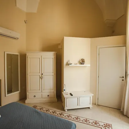 4 Balconi Rooms-boutique ベッド・アンド・ブレックファスト