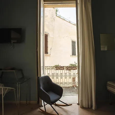4 Balconi Bed & Breakfast Lecce