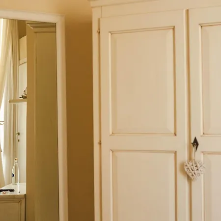 Bed and Breakfast 4 Balconi Rooms-boutique 3*