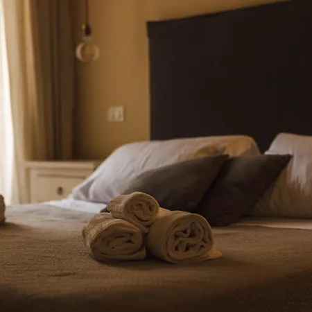 4 Balconi Rooms-boutique 3* レッチェ