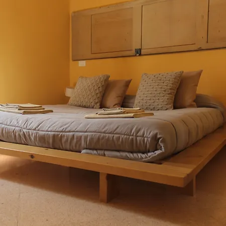 4 Balconi Rooms-boutique Bed and Breakfast Λέτσε