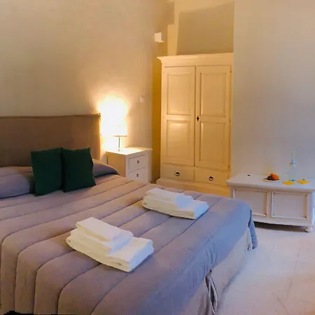 4 Balconi Rooms-boutique Bed and Breakfast 3*