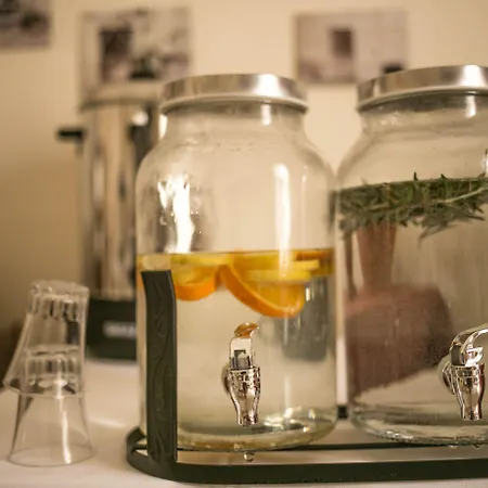 Bed and Breakfast 4 Balconi Rooms-boutique Λέτσε