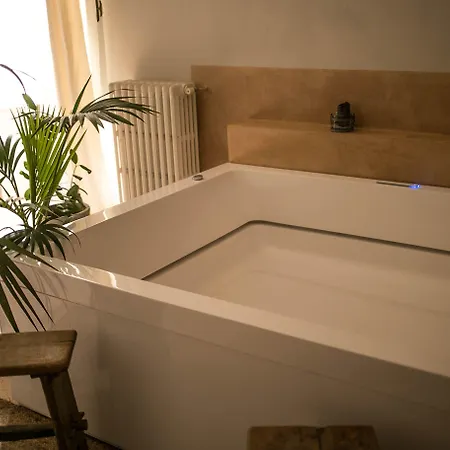 4 Balconi Rooms-boutique Bed & Breakfast Lecce