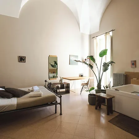 4 Balconi Rooms-boutique 3* Lecce