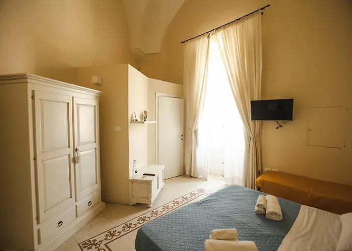 4 Balconi Rooms-boutique 3* 莱切