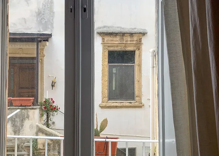 לינה וארוחת בוקר 4 Balconi Rooms-boutique לצ'ה