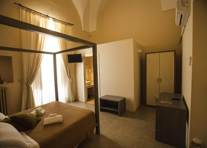 4 Balconi Rooms-boutique לינה וארוחת בוקר לצ'ה